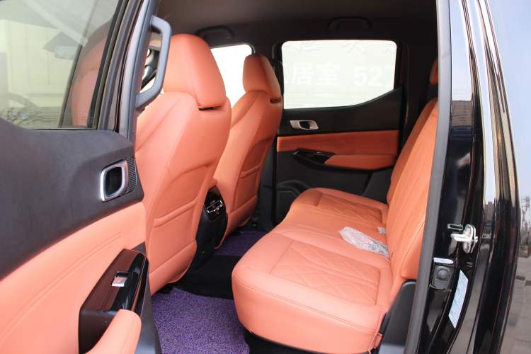 Used CHANGAN NEVO Hunter K50 2025 All-Wheel-Drive Global Version Interior 3