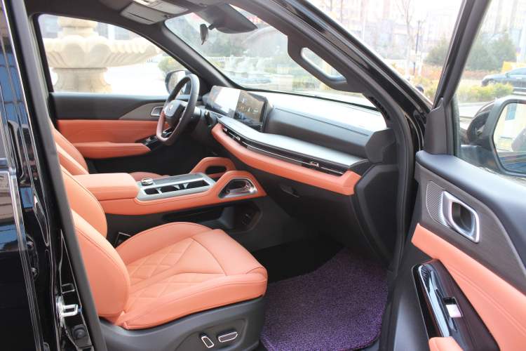 Used CHANGAN NEVO Hunter K50 2025 All-Wheel-Drive Global Version Interior 4