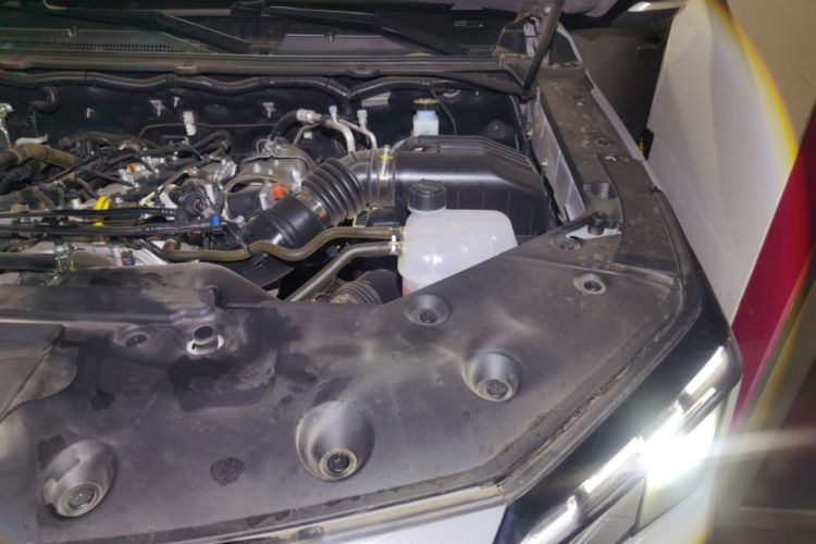Used CHANGAN NEVO Hunter K50 2025 Model Long Box Four-Wheel Drive Luxury Engine Bay Left