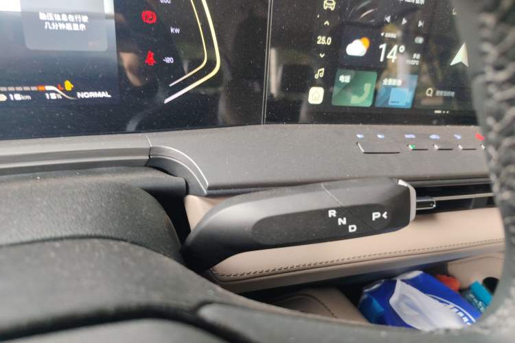 Used CHANGAN NEVO Hunter K50 2025 Model Standard Box Four-Wheel Drive Flagship Gear Lever