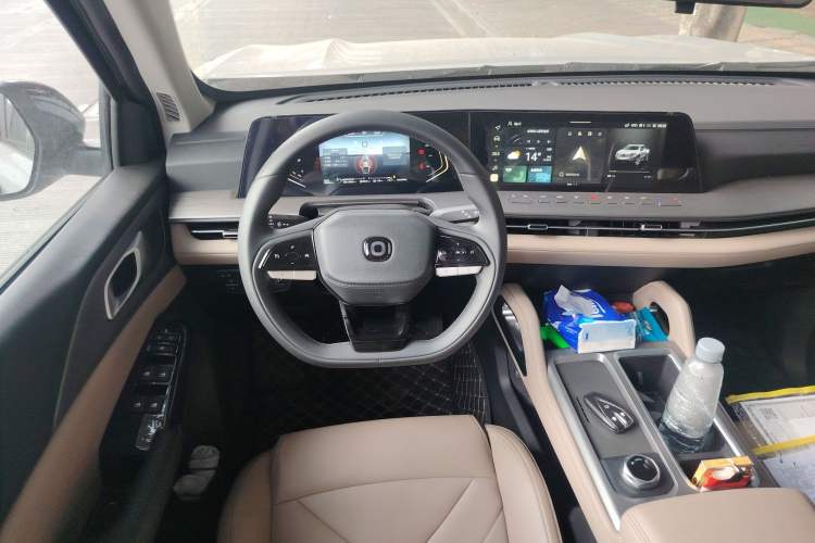 Used CHANGAN NEVO Hunter K50 2025 Model Standard Box Four-Wheel Drive Flagship Steering Wheel