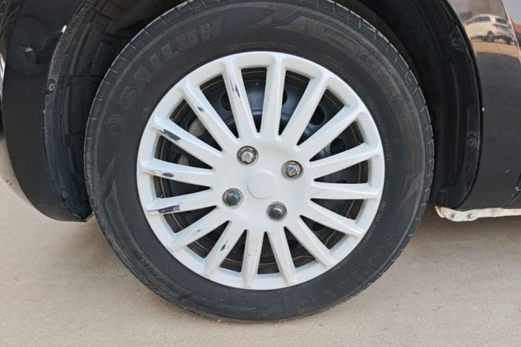 Used CHANGAN NEVO Lumin 2022 210km Sweet Edition Left Front Wheel Hub