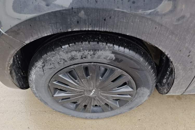 Used CHANGAN NEVO Lumin 2022 210km Sweet Edition Left Front Wheel Hub