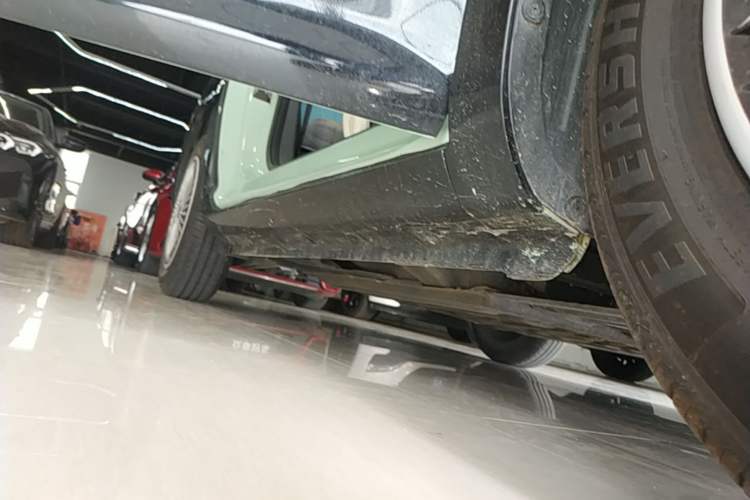Used CHANGAN NEVO Lumin 2022 210km Sweet Edition Right Side Sill