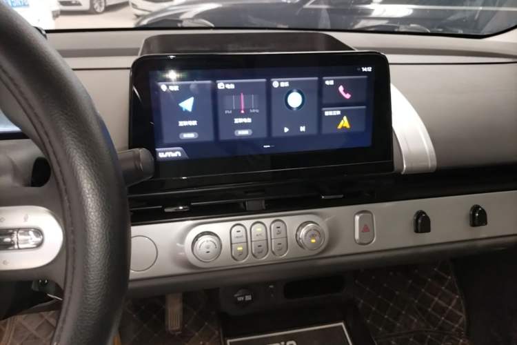 Used CHANGAN NEVO Lumin 2022 155 km – Refreshingly Sweet Edition Audio And AC Panel