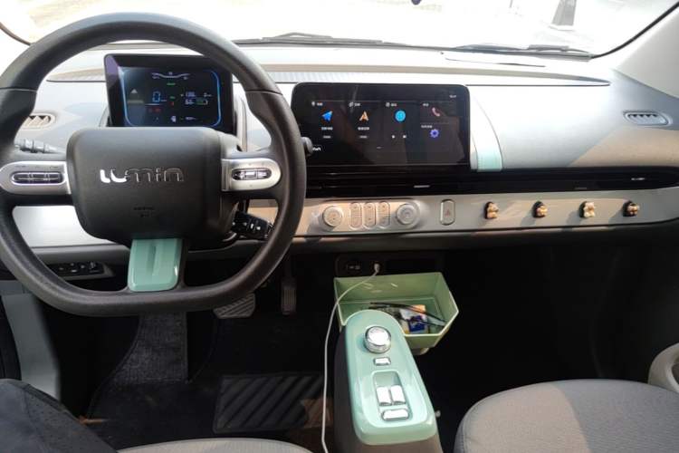 Used CHANGAN NEVO Lumin 2022 210km Sweet Edition Center Console