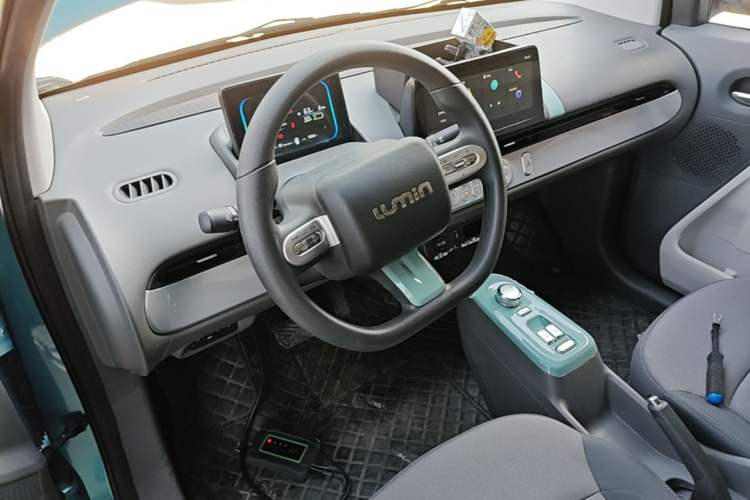 Used CHANGAN NEVO Lumin 2022 210km Sweet Edition Center Console