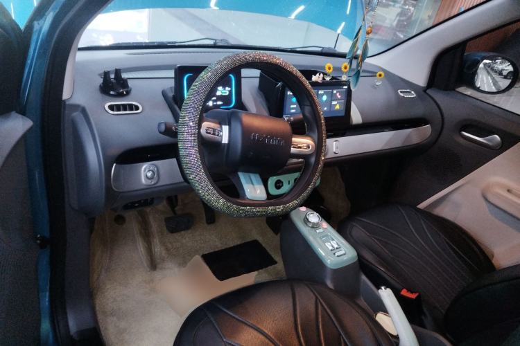 Used CHANGAN NEVO Lumin 2022 210km Sweet Edition Center Console