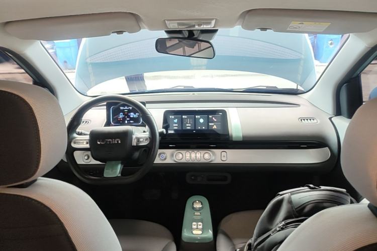 Used CHANGAN NEVO Lumin 2022 210km Sweet Edition Center Console