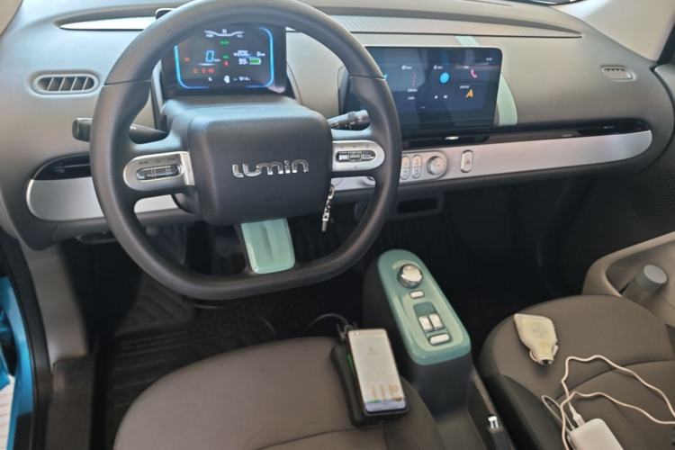 Used CHANGAN NEVO Lumin 2022 210km Sweet Edition Center Console