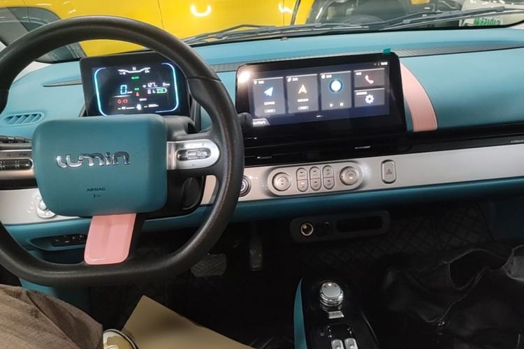 Used CHANGAN NEVO Lumin 2022 210km Sweet Edition Center Console