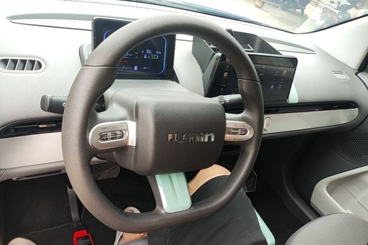 Used CHANGAN NEVO Lumin 2022 155 km – Refreshingly Sweet Edition Center Console