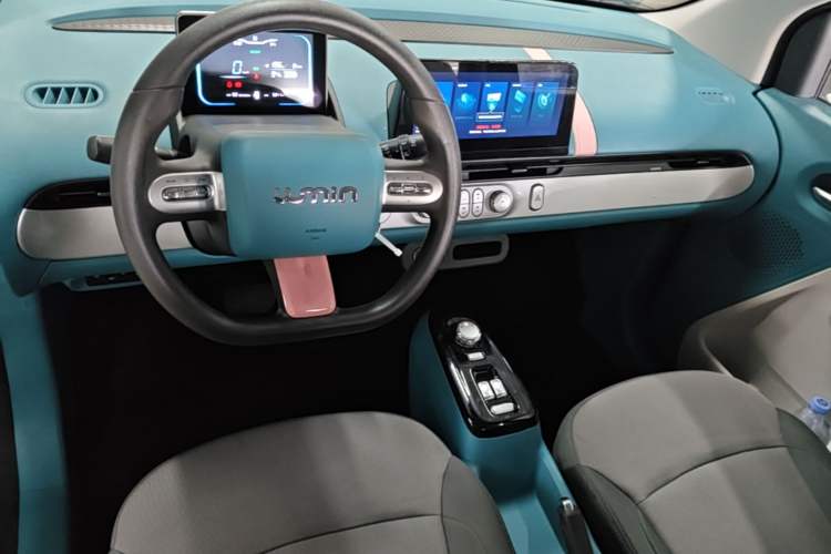 Used CHANGAN NEVO Lumin 2022 210km Sweet Edition Center Console