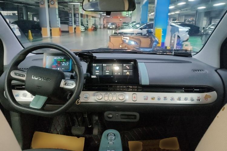 Used CHANGAN NEVO Lumin 2022 155 km – Refreshingly Sweet Edition Center Console