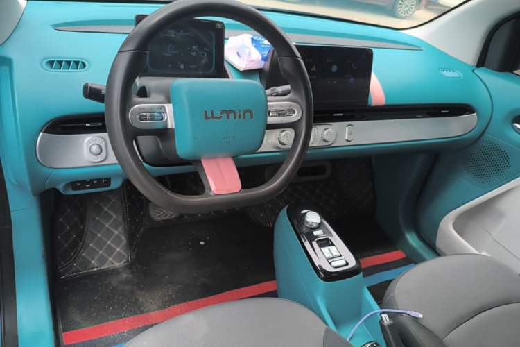 Used CHANGAN NEVO Lumin 2022 210km Sweet Edition Center Console