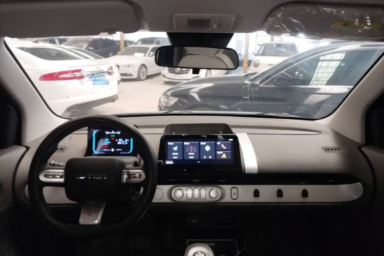 Used CHANGAN NEVO Lumin 2022 155 km – Refreshingly Sweet Edition Center Console