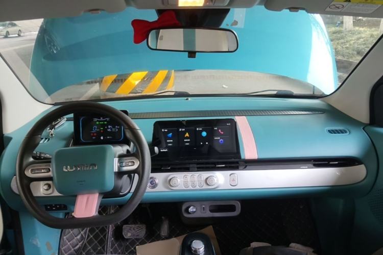 Used CHANGAN NEVO Lumin 2022 210km Sweet Edition Center Console