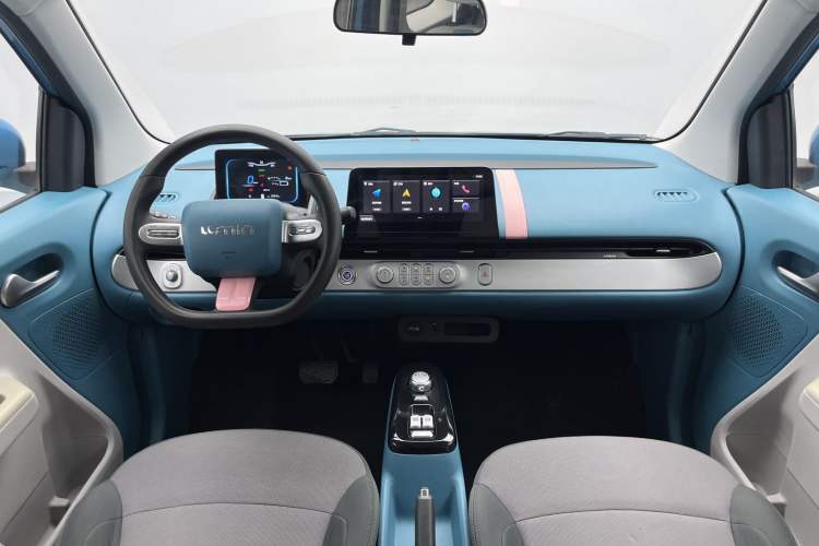 Used CHANGAN NEVO Lumin 2022 210km Sweet Edition Center Console