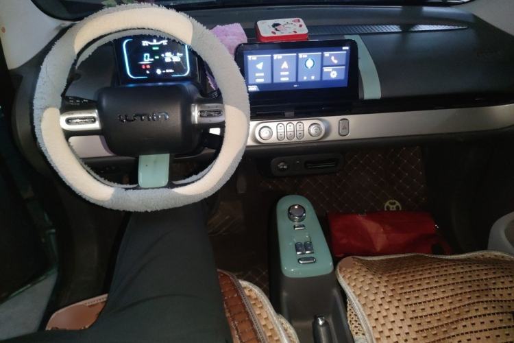 Used CHANGAN NEVO Lumin 2022 210km Sweet Edition Center Console