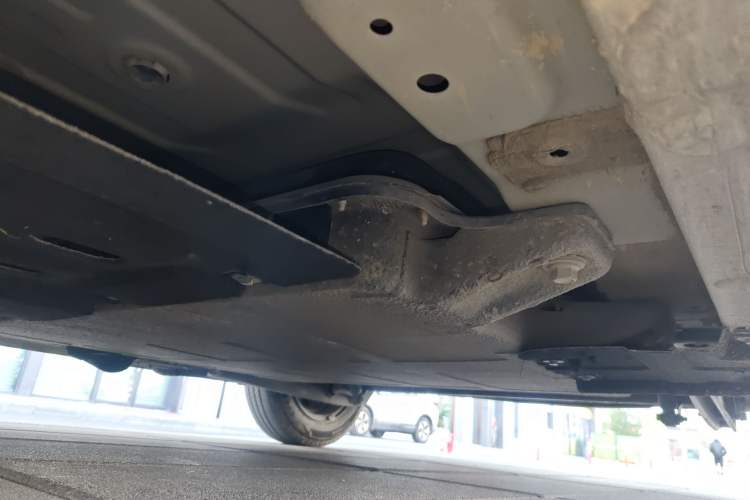 Used CHANGAN NEVO Lumin 2022 155 km – Refreshingly Sweet Edition Chassis Front Left