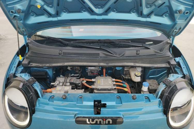 Used CHANGAN NEVO Lumin 2022 301km Honey-Sweet Version Engine Bay