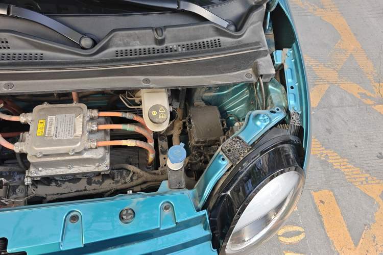 Used CHANGAN NEVO Lumin 2022 210km Sweet Edition Engine Bay Left