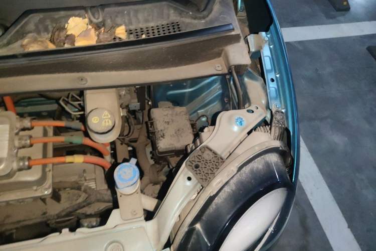 Used CHANGAN NEVO Lumin 2022 210km Sweet Edition Engine Bay Left