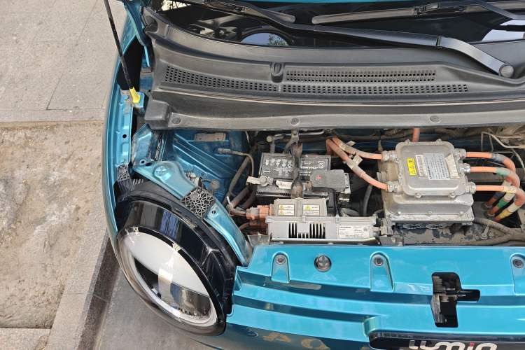 Used CHANGAN NEVO Lumin 2022 210km Sweet Edition Engine Bay Right