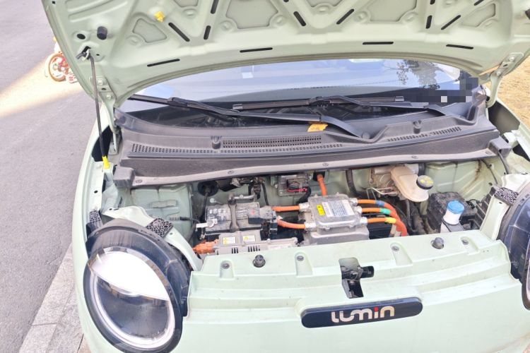 Used CHANGAN NEVO Lumin 2022 155 km – Refreshingly Sweet Edition Engine Bay Right