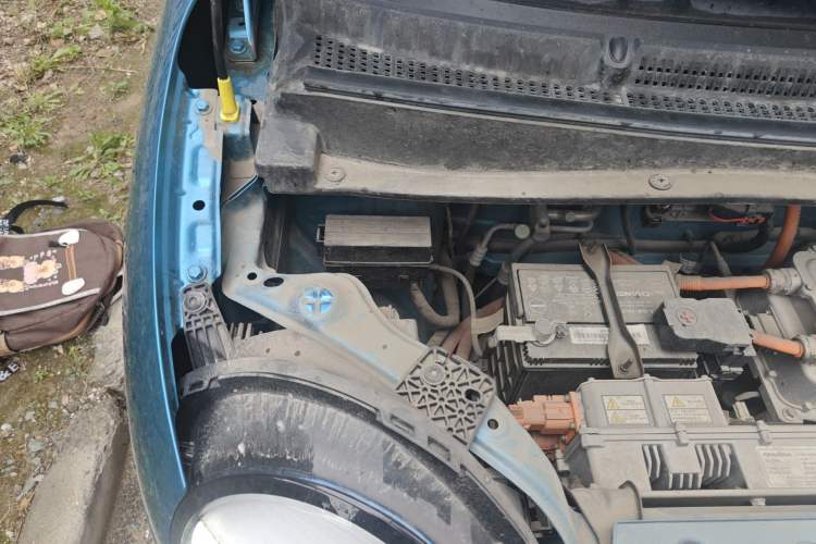 Used CHANGAN NEVO Lumin 2022 210km Sweet Edition Engine Bay Right
