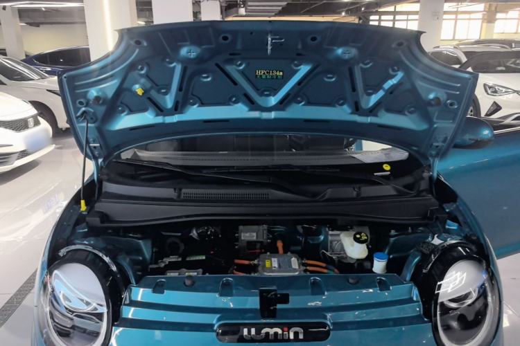 Used CHANGAN NEVO Lumin 2022 301km Honey-Sweet Version Engine Bay