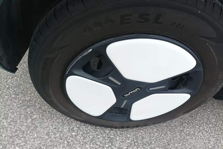 Used CHANGAN NEVO Lumin 2022 210km Sweet Edition Exterior 2