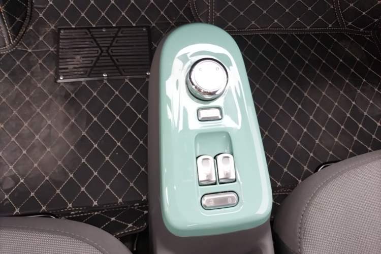 Used CHANGAN NEVO Lumin 2022 210km Sweet Edition Gear Lever