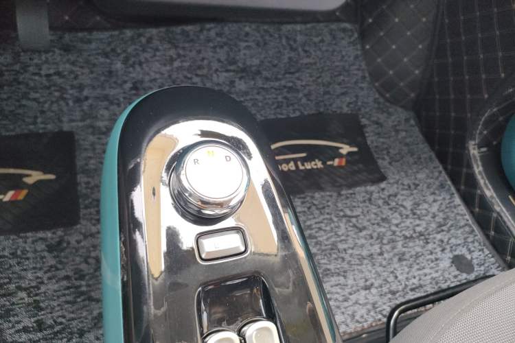 Used CHANGAN NEVO Lumin 2022 301km Honey-Sweet Version Gear Lever