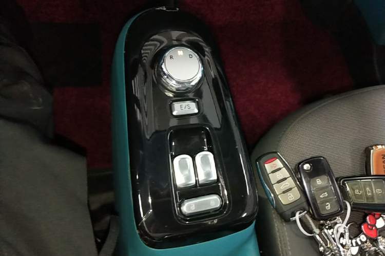 Used CHANGAN NEVO Lumin 2022 210km Sweet Edition Gear Lever