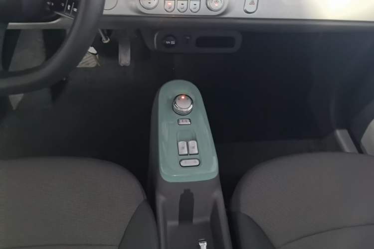 Used CHANGAN NEVO Lumin 2022 301km Honey-Sweet Version Gear Lever