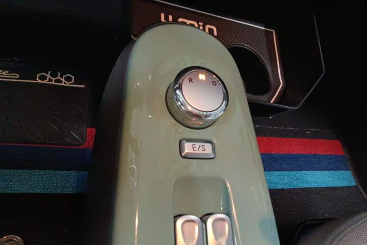Used CHANGAN NEVO Lumin 2022 210km Sweet Edition Gear Lever