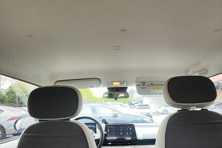 Used CHANGAN NEVO Lumin 2022 155 km – Refreshingly Sweet Edition Headliner