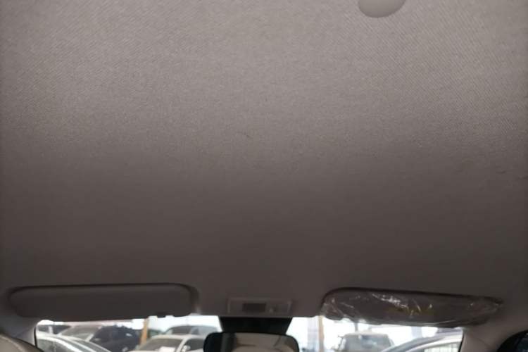 Used CHANGAN NEVO Lumin 2022 155 km – Refreshingly Sweet Edition Headliner