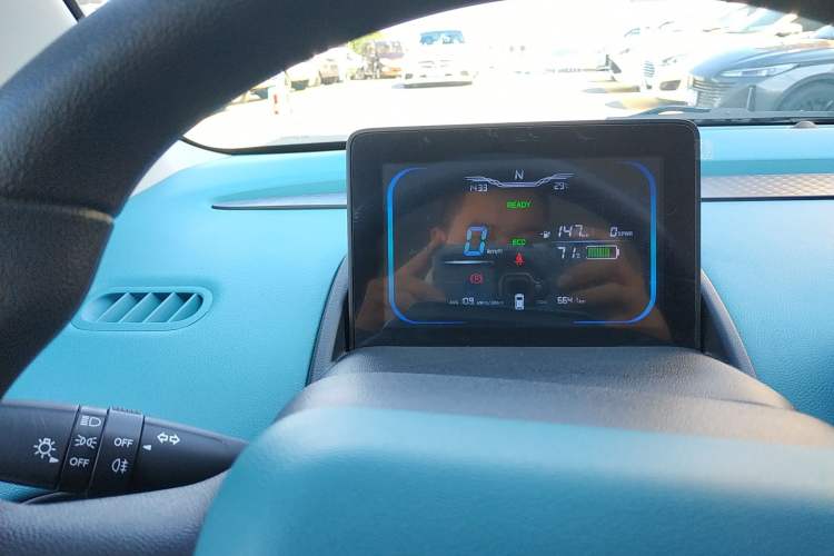 Used CHANGAN NEVO Lumin 2022 210km Sweet Edition Instrument Cluster