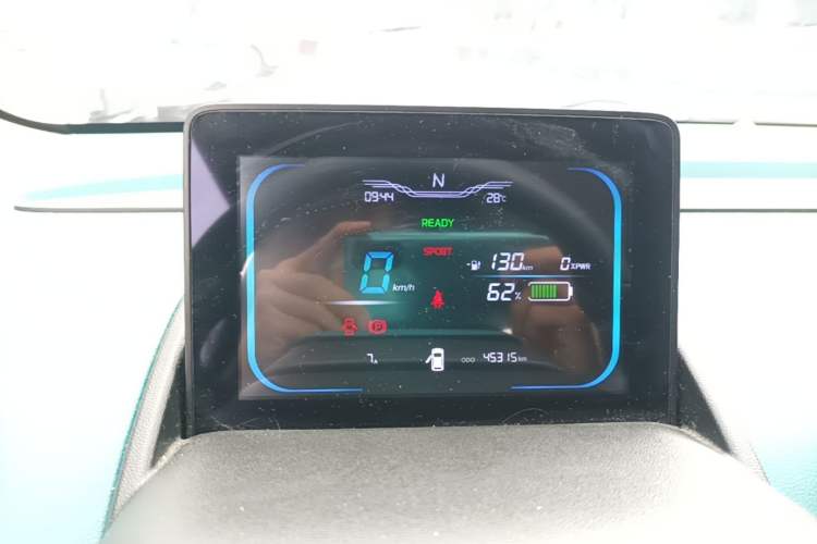 Used CHANGAN NEVO Lumin 2022 210km Sweet Edition Instrument Cluster