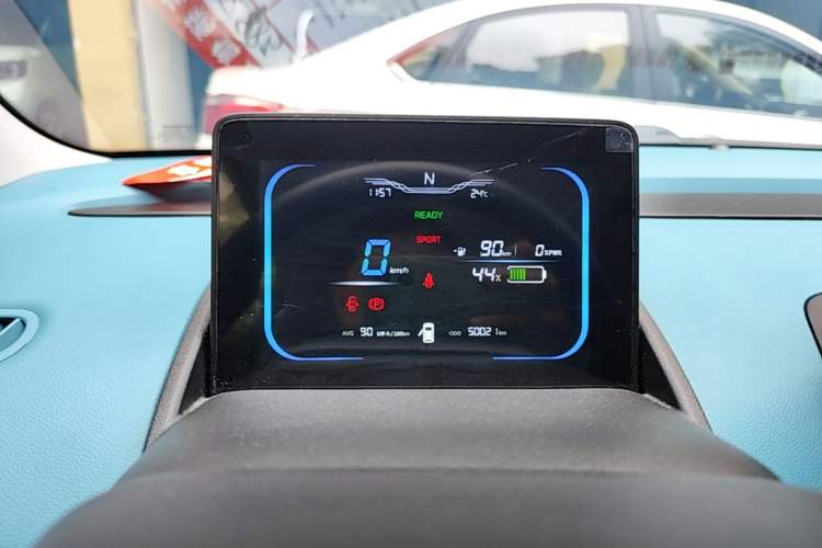 Used CHANGAN NEVO Lumin 2022 210km Sweet Edition Instrument Cluster
