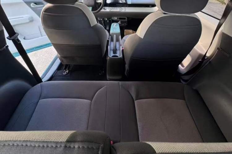 Used CHANGAN NEVO Lumin 2022 210km Sweet Edition Interior 3