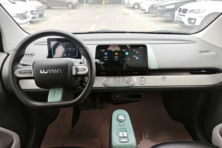 Used CHANGAN NEVO Lumin 2022 301km Honey-Sweet Version Interior 3