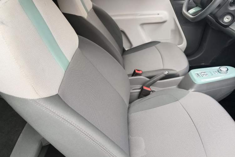 Used CHANGAN NEVO Lumin 2022 210km Sweet Edition Interior 3