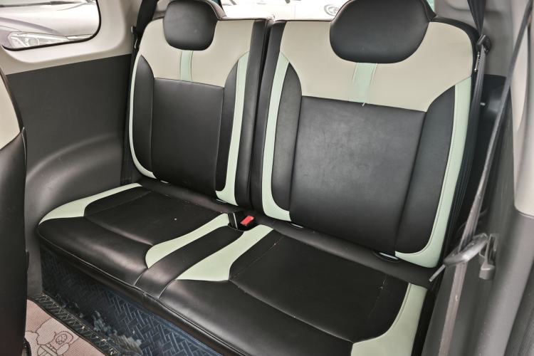 Used CHANGAN NEVO Lumin 2022 301km Honey-Sweet Version Interior 4