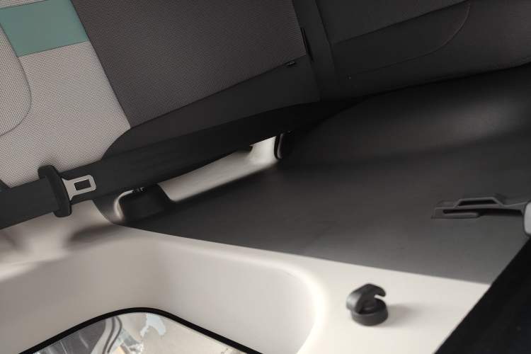 Used CHANGAN NEVO Lumin 2022 155 km – Refreshingly Sweet Edition Interior 6