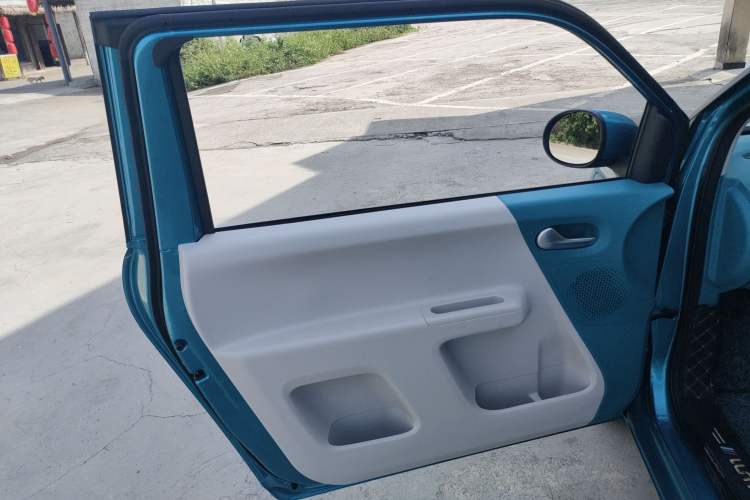 Used CHANGAN NEVO Lumin 2022 301km Honey-Sweet Version Interior 7