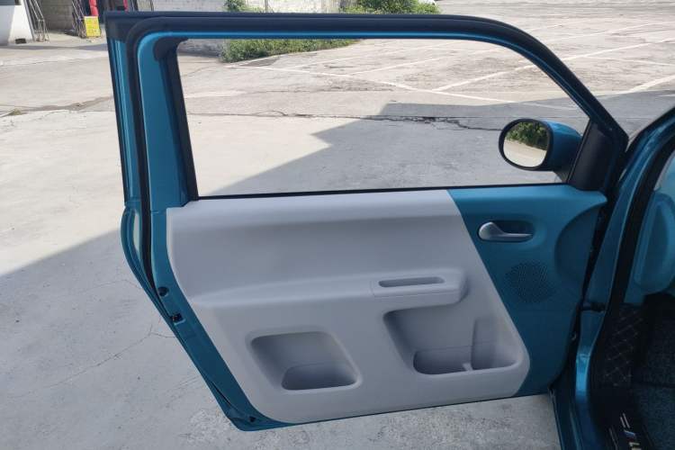 Used CHANGAN NEVO Lumin 2022 301km Honey-Sweet Version Interior 8