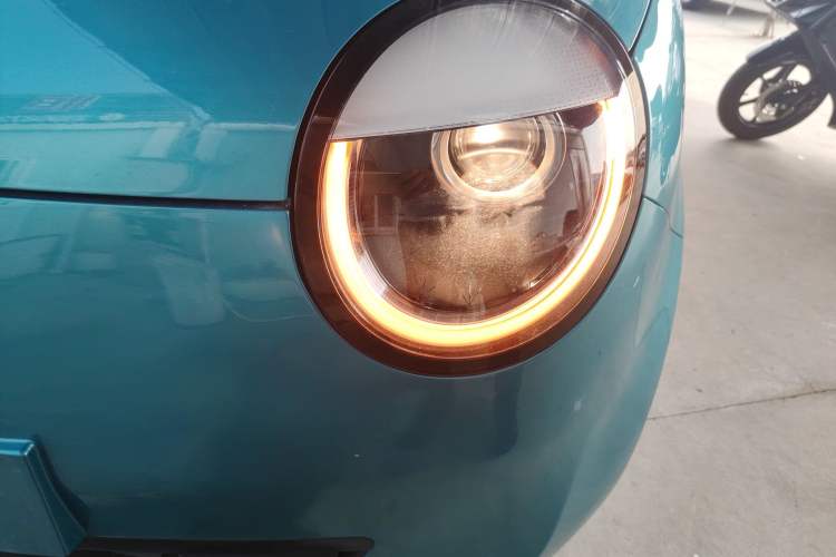 Used CHANGAN NEVO Lumin 2022 155 km – Refreshingly Sweet Edition Left Front Headlight